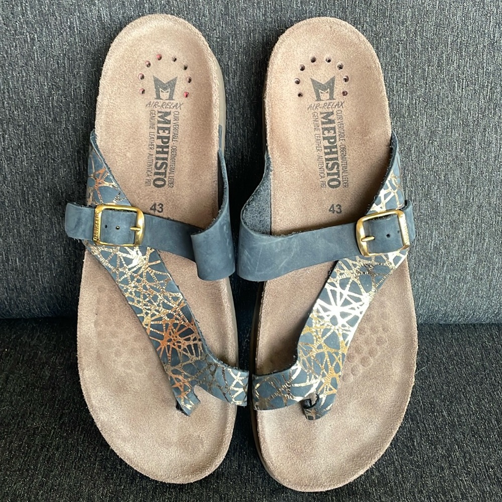 Mephisto Helen loop sandals EU 43 fits US 12,5 only tried on comfortable